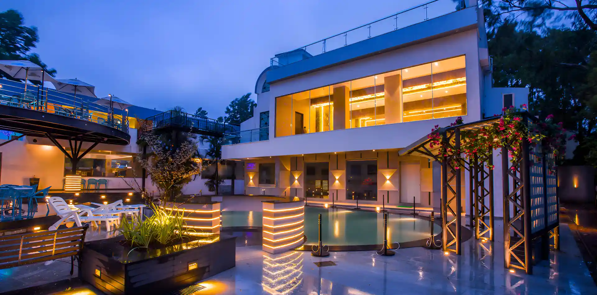 Signature Dining At Rongtuli Grand